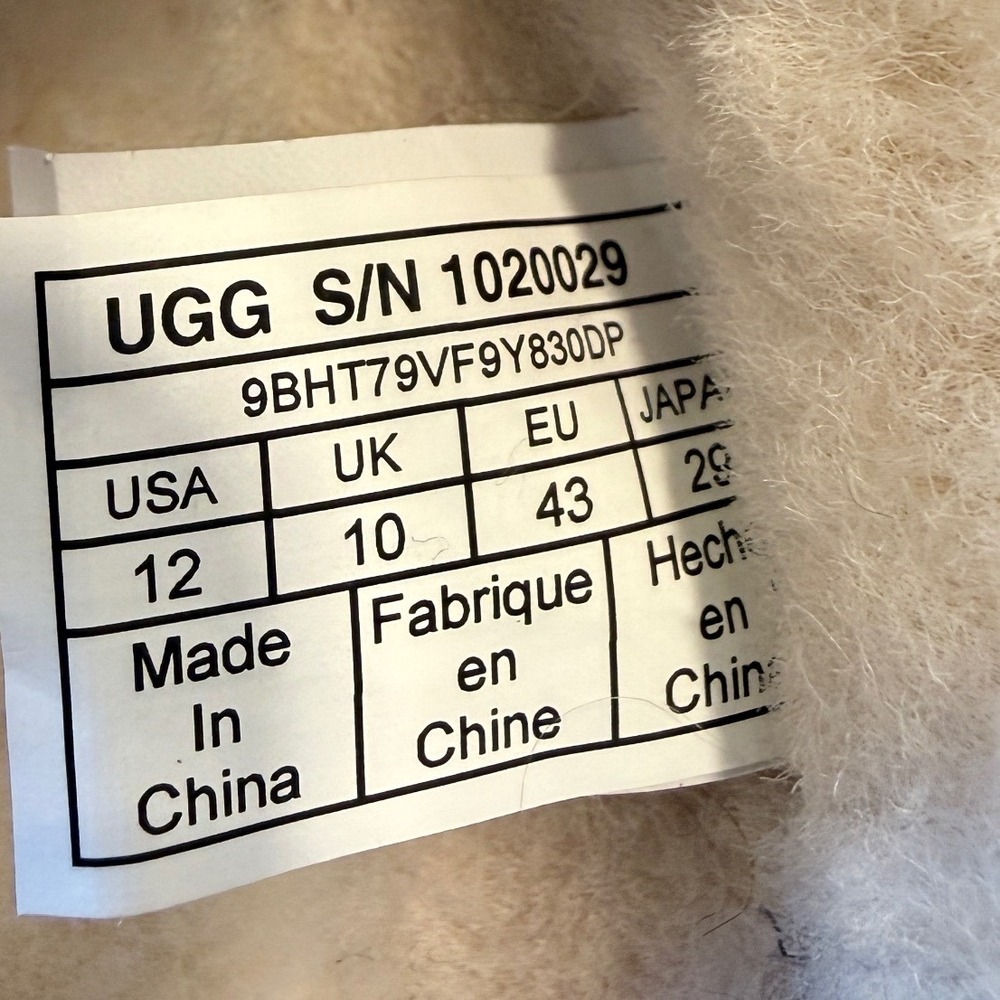 UGG Women's Gray Suede Sheepskin Lined Moccasin Slippers Comfort Shoes‎ Size 12 - Picture 10 of 16